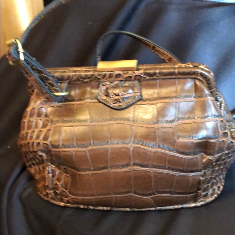 Leather brown cross body bag